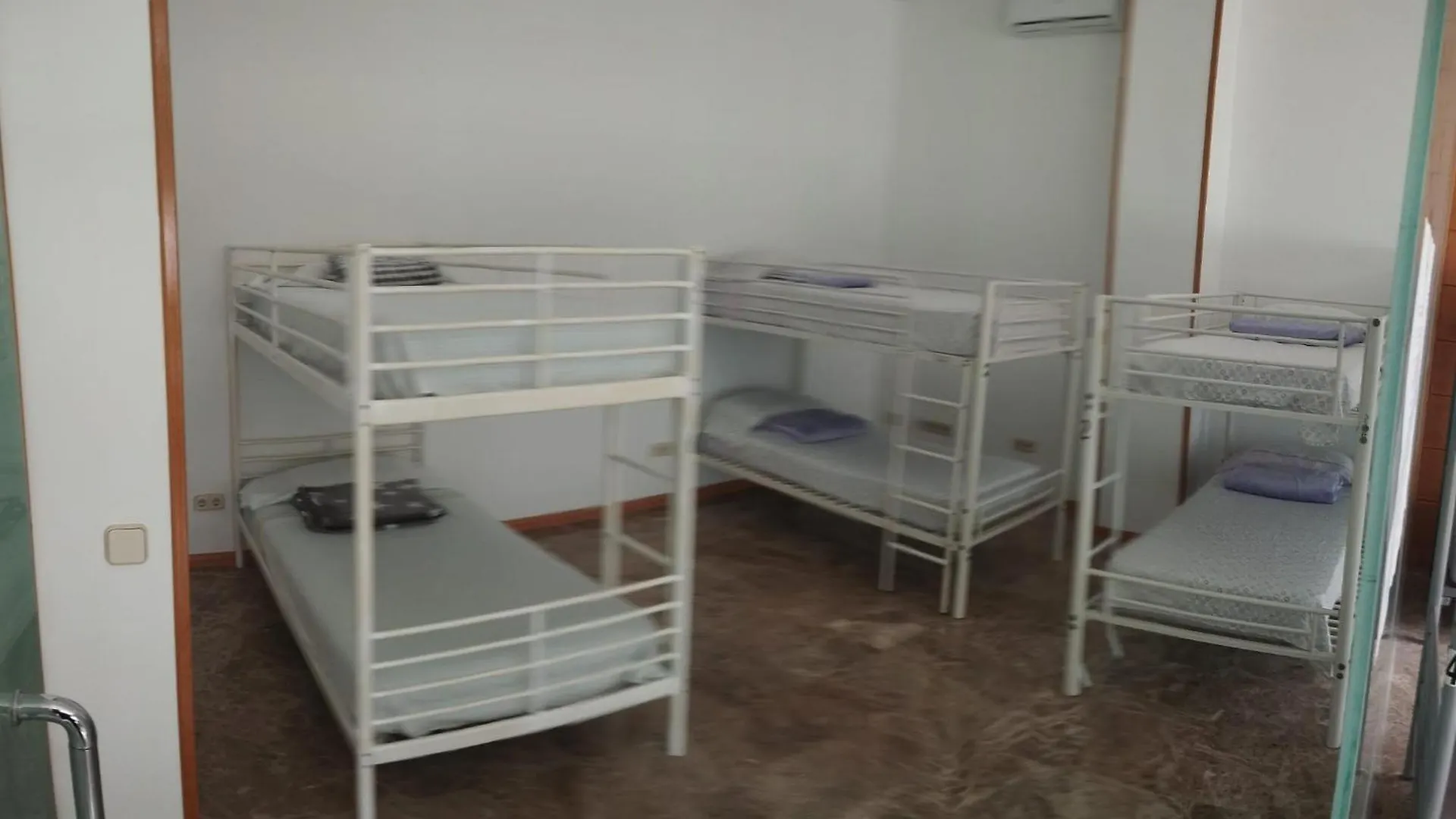 Hostel M Torres Madrid España