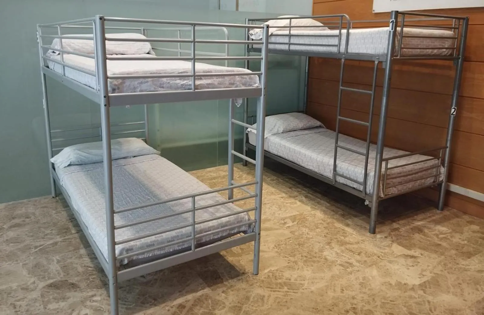 Hostel M Torres Madrid